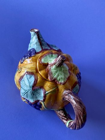 AUTUMN TEAPOT