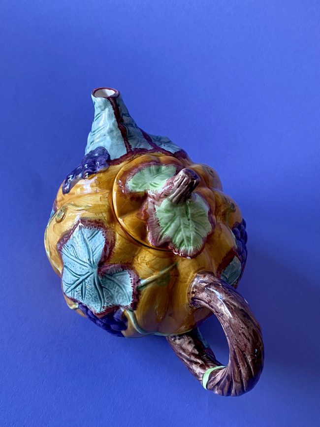 AUTUMN TEAPOT