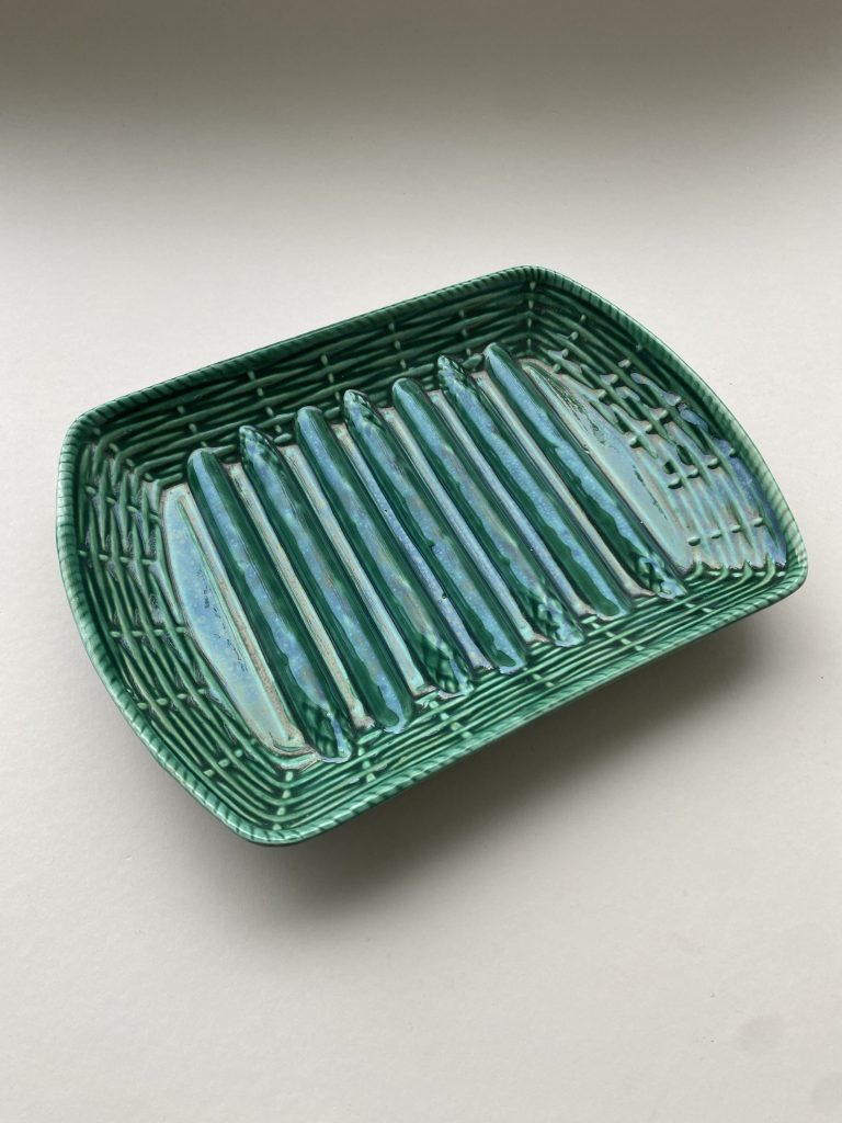 MAJOLIKA ASPARAGUS PLATTER