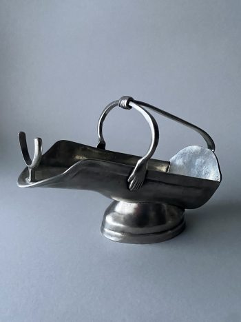 BOTTLE BUTLER