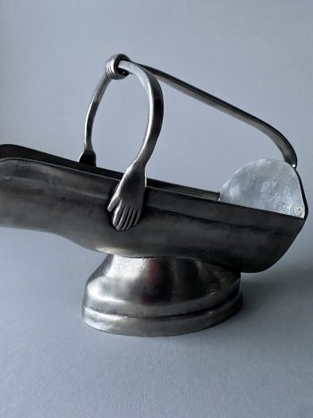 BOTTLE BUTLER
