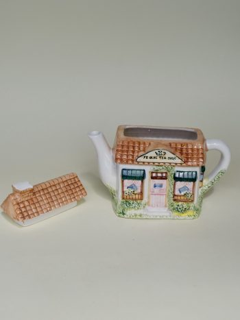 TEA SHOP TEA POT