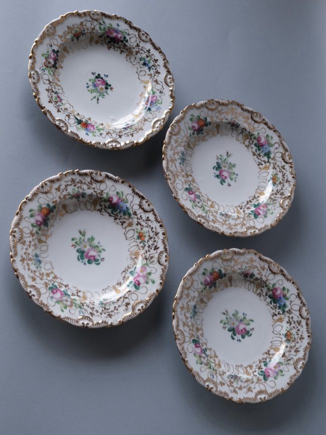 ROMANTIC CAKE PLATES – SET OF 4