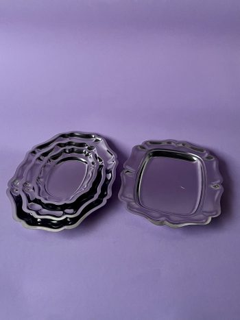 SET OF 4 SMALL TRAYS
