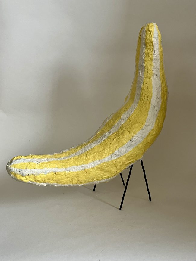 KIPFERL (BANANA STANDING)