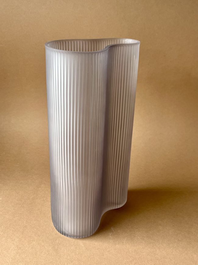 FROSTED GLAS VASE