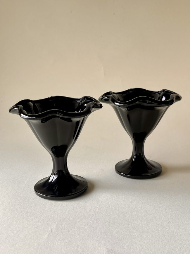 BLACK ICE CREAM CUP