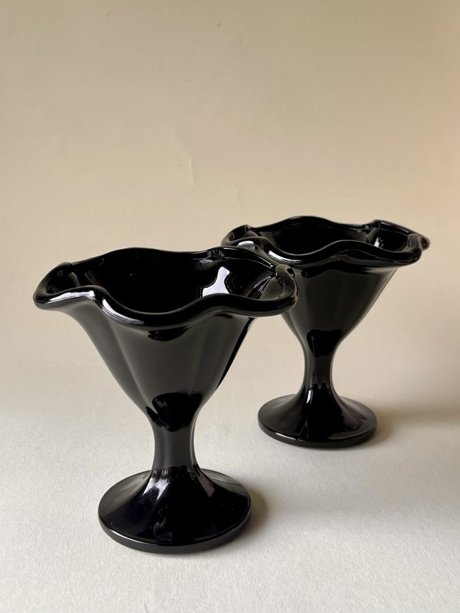 BLACK ICE CREAM CUP