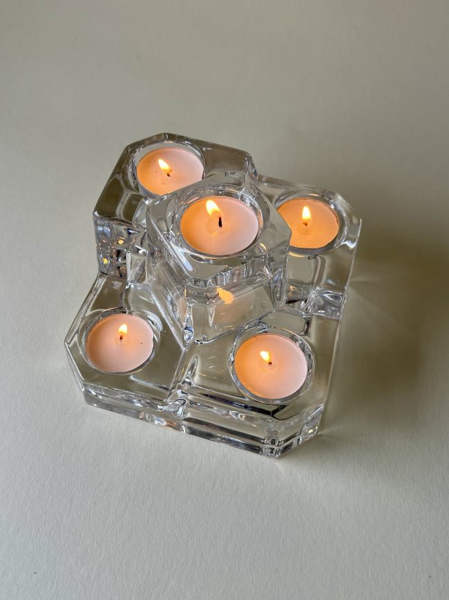CRYSTAL CASTLE – CANDLE HOLDER