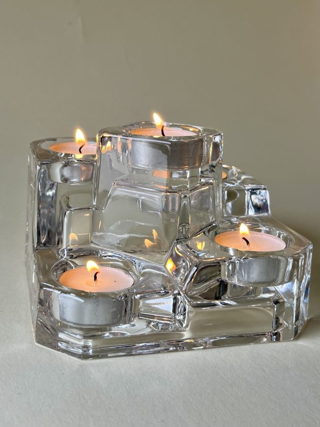 CRYSTAL CASTLE – CANDLE HOLDER