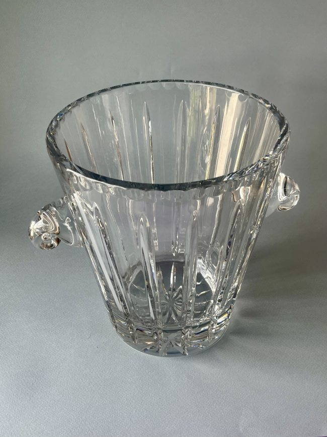 GROSSER GLASKÜHLER